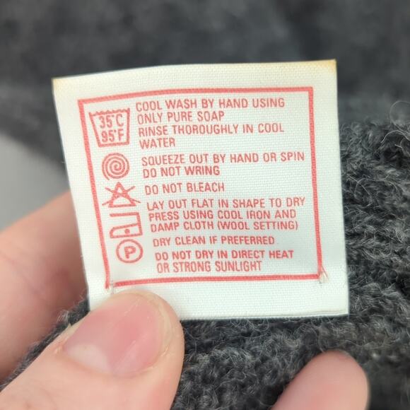 Real Shetland Sweater Womens Large Gray Wool Vest Dark Academia Preppy Scotland - Picture 7 of 7